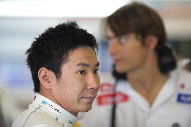 Kobayashi criou uma campanha para se manter na Fórmula 1 em 2013 mas não resultou Kobayashi criou uma campanha para se manter na Fórmula 1 em 2013 mas não resultou