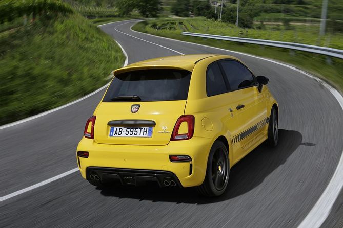 Abarth 595 1.4 16v T-jet Competizione Abarth 595 1.4 16v T-jet Competizione