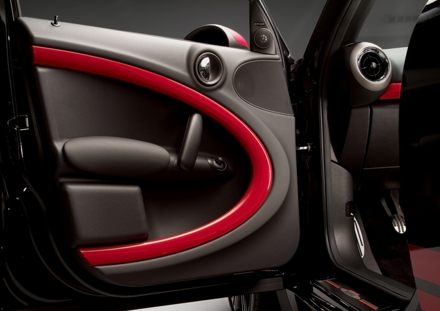 Mini John Cooper Works Countryman at Geneva with 218hp and All-Wheel Drive Mini John Cooper Works Countryman at Geneva with 218hp and All-Wheel Drive