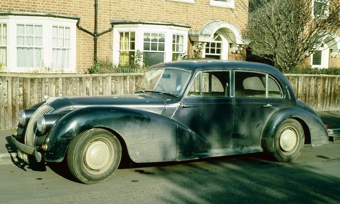 AC 2-Litre AC 2-Litre