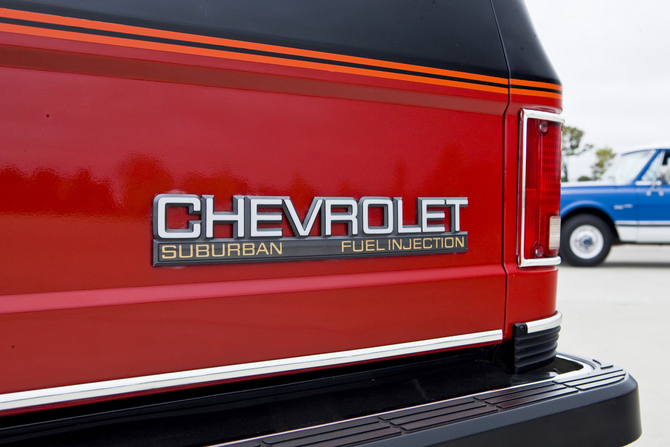 Chevrolet Suburban Chevrolet Suburban