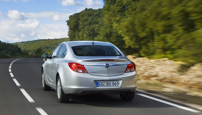 Opel Insignia ecoFLEX 2.0 CDTI 160cv Cosmo Adaptive 4x4 Opel Insignia ecoFLEX 2.0 CDTI 160cv Cosmo Adaptive 4x4