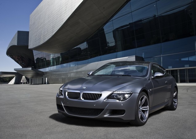 O M6 é o mais recente modelo BMW M e está equipado com o mesmo motor do M5 O M6 é o mais recente modelo BMW M e está equipado com o mesmo motor do M5
