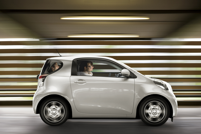 Toyota iQ 1.4 D-4D Toyota iQ 1.4 D-4D