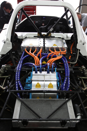The motor produces 470hp The motor produces 470hp