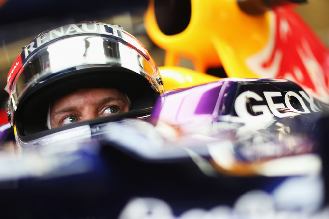 Vettel continua imparável na busca pelo quarto título consecutivo Vettel continua imparável na busca pelo quarto título consecutivo
