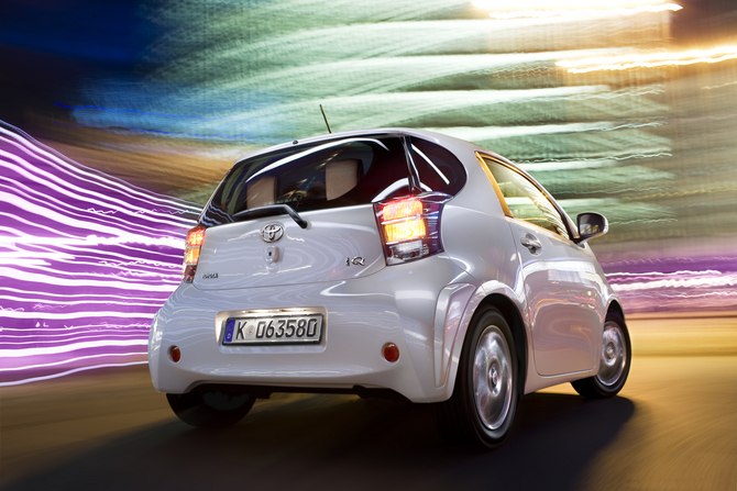 Toyota iQ Toyota iQ