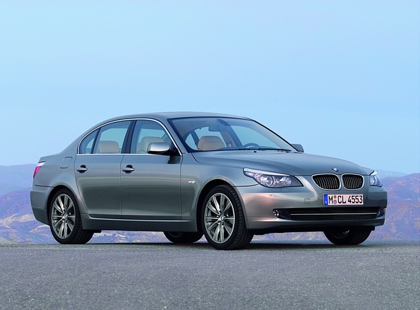 BMW 528xi Automatic (US) BMW 528xi Automatic (US)
