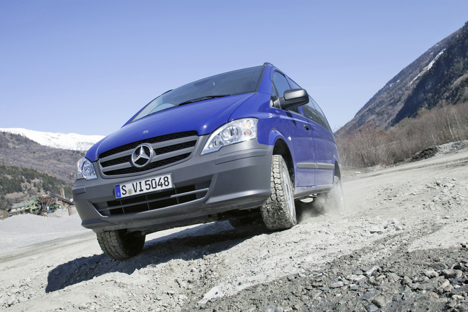 Mercedes-Benz Vito 2 {W639} Mercedes-Benz Vito 2 {W639}
