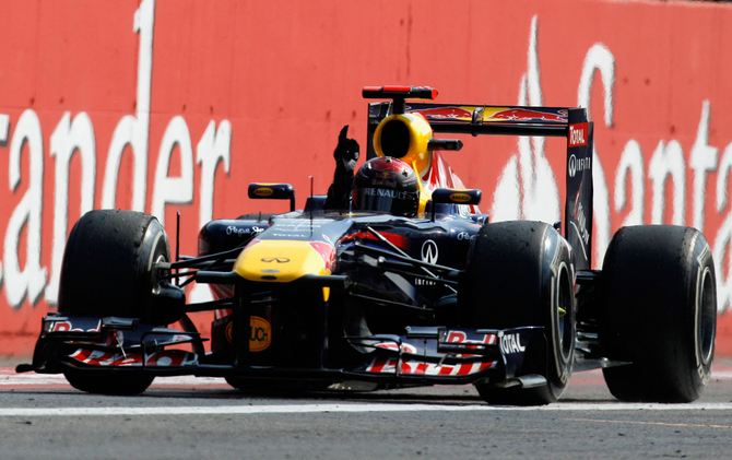 Vettel Wins and gets closer to a second title Vettel Wins and gets closer to a second title