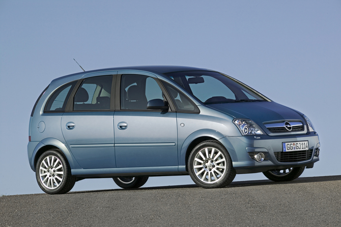 Opel Meriva 1.3 CDTI DPF 75cv Enjoy ecoFLEX Opel Meriva 1.3 CDTI DPF 75cv Enjoy ecoFLEX