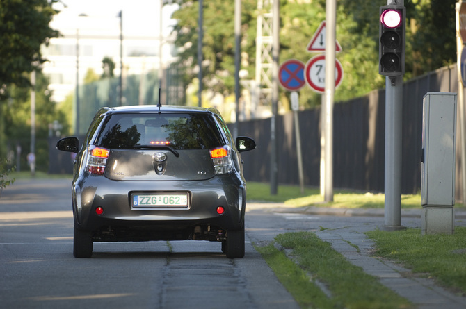Toyota iQ3 1.33 VVT-i Toyota iQ3 1.33 VVT-i