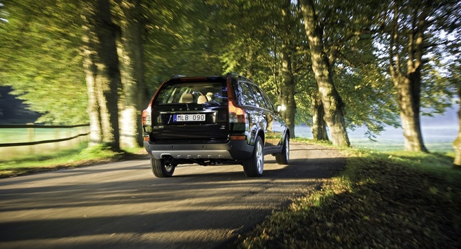 Volvo XC90 3.2 Summum 5L. Geartronic Volvo XC90 3.2 Summum 5L. Geartronic