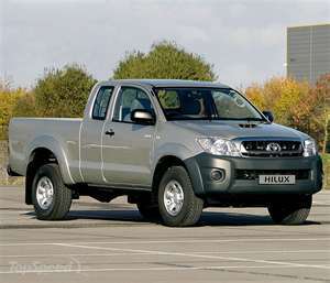 Toyota Hilux 4x2 2.5 D-4D CD CH Toyota Hilux 4x2 2.5 D-4D CD CH