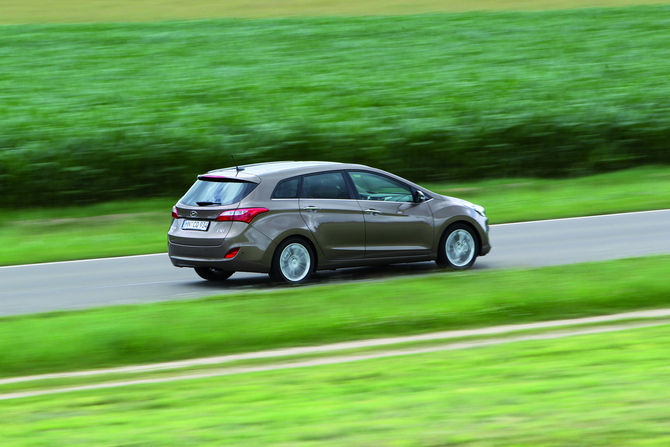 Hyundai i30 Station Wagon 1.6 CRDi VGT Blue GO! Hyundai i30 Station Wagon 1.6 CRDi VGT Blue GO!