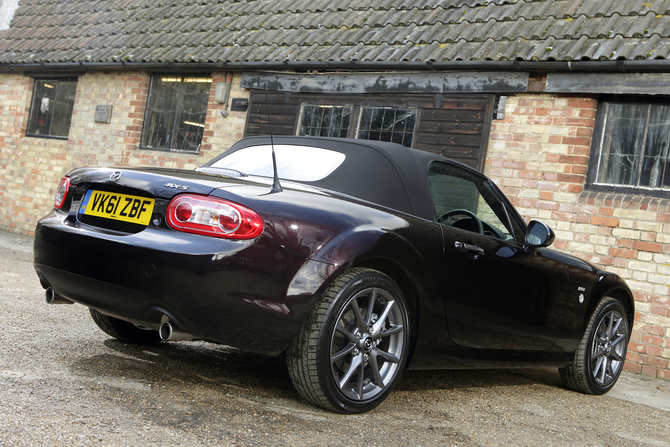 Mazda MX-5 Coupé Cabriolet 2.0i Venture Mazda MX-5 Coupé Cabriolet 2.0i Venture