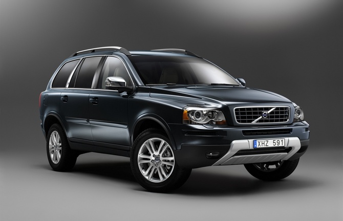 Volvo XC90 V8 R-Design 5L. Geartronic Volvo XC90 V8 R-Design 5L. Geartronic