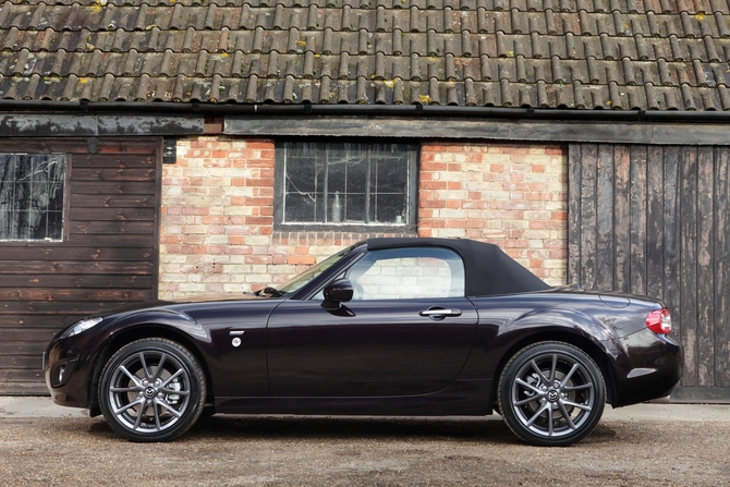 Mazda MX-5 Coupé Cabriolet 2.0i Venture Mazda MX-5 Coupé Cabriolet 2.0i Venture