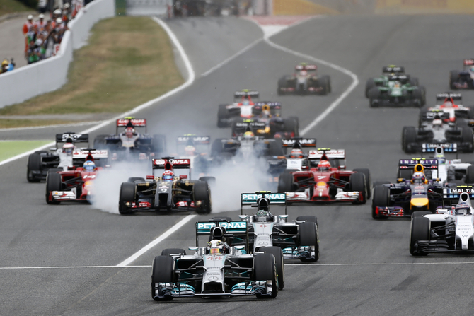 Hamilton e Rosberg não deram hipóteses aos seus adversários Hamilton e Rosberg não deram hipóteses aos seus adversários
