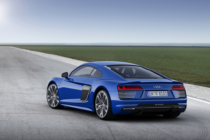 Audi R8 e-tron Audi R8 e-tron