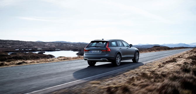 Volvo V90 Cross Country T5 AWD Volvo V90 Cross Country T5 AWD