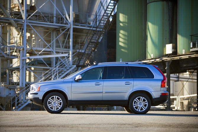 Volvo XC90 V8 Executive 7L. Geartronic Volvo XC90 V8 Executive 7L. Geartronic