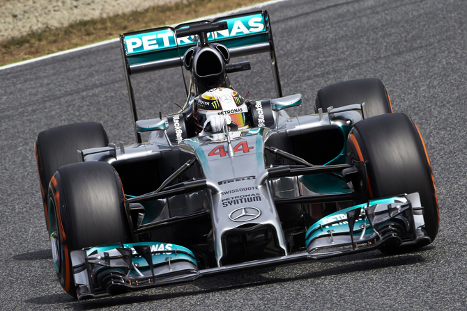 With four consecutive wins Hamilton is now leading the championship With four consecutive wins Hamilton is now leading the championship