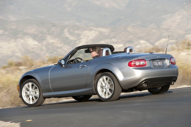 Mazda MX-5 Touring Power Retractable Hardtop Mazda MX-5 Touring Power Retractable Hardtop