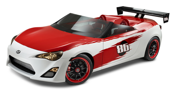 The wrap-around windshield and nacelles make it a speedster. The wrap-around windshield and nacelles make it a speedster.