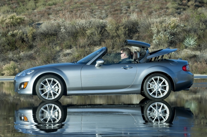 Mazda MX-5 Touring Power Retractable Hardtop Mazda MX-5 Touring Power Retractable Hardtop