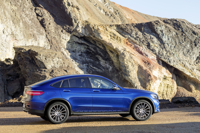 Mercedes-Benz GLC 250 4MATIC Coupé Mercedes-Benz GLC 250 4MATIC Coupé