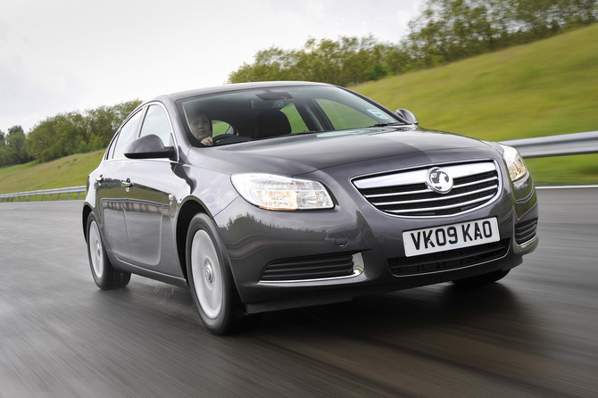 Opel Insignia ecoFLEX 2.0 CDTI 160cv Cosmo Opel Insignia ecoFLEX 2.0 CDTI 160cv Cosmo