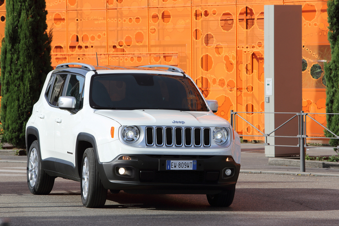 Jeep Renegade 1.4 MultiAir FWD MTX Longitude Jeep Renegade 1.4 MultiAir FWD MTX Longitude