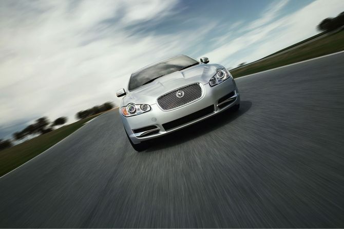 Jaguar XF 3.0L V6D 500 Jaguar XF 3.0L V6D 500