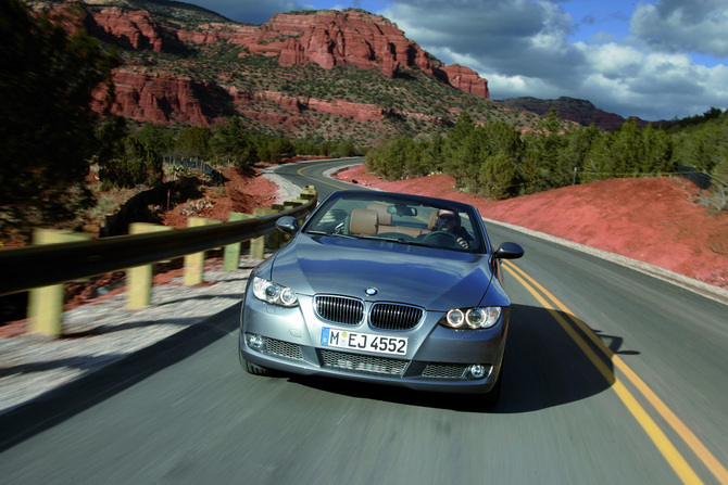 BMW 320d Cabrio Auto Intense (E93) BMW 320d Cabrio Auto Intense (E93)