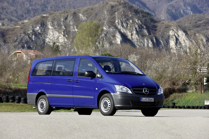 Mercedes-Benz Vito 2 {W639} Mercedes-Benz Vito 2 {W639}