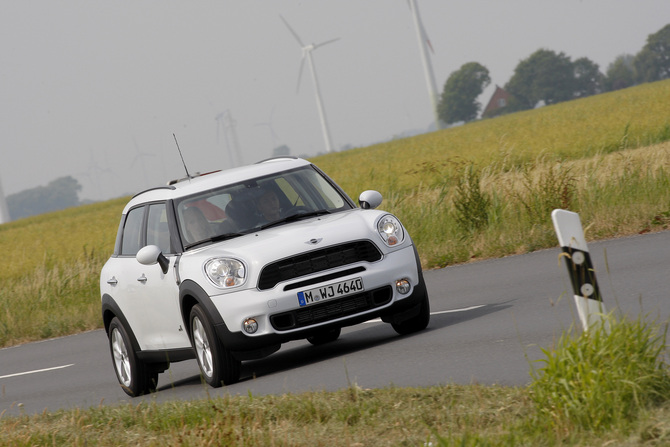 MINI (BMW) One Countryman MINI (BMW) One Countryman