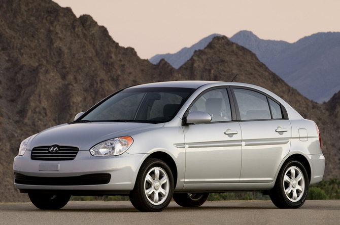 Hyundai Accent 1.4 Saloon Automatic Hyundai Accent 1.4 Saloon Automatic