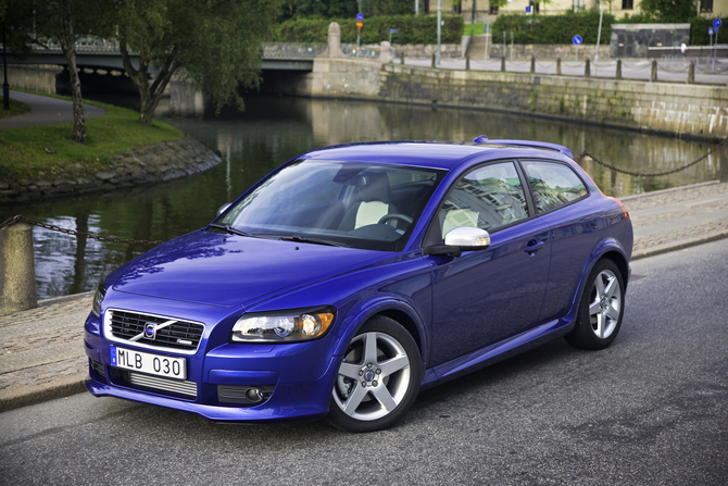 Volvo C30 T5 R-Design Volvo C30 T5 R-Design
