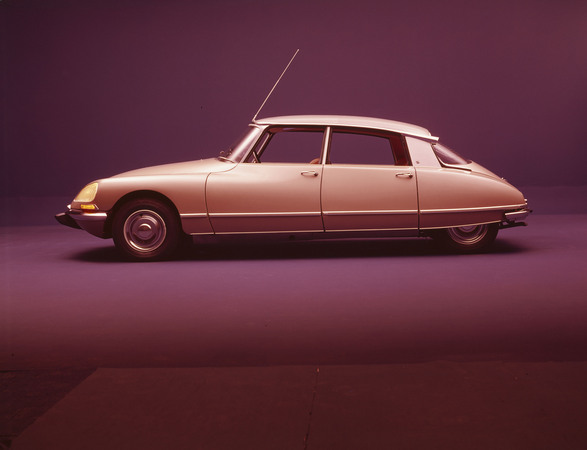 A beleza clássica francesa: Citroën DS A beleza clássica francesa: Citroën DS
