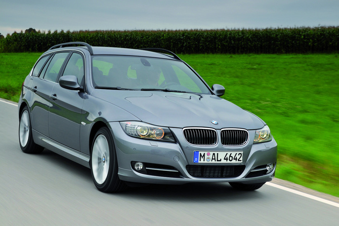 BMW 325i Touring Navigation Auto (E91) LCI BMW 325i Touring Navigation Auto (E91) LCI