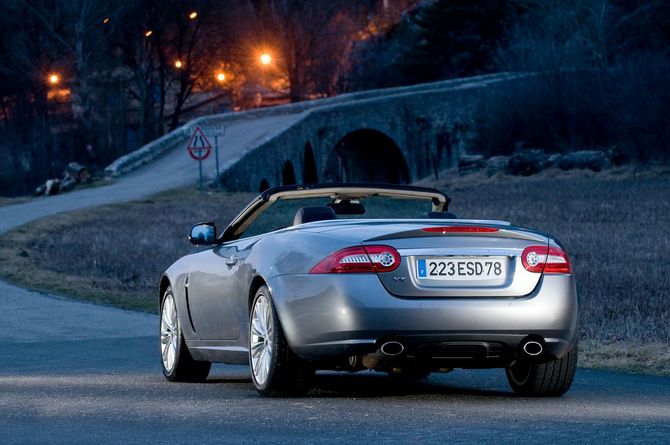 Jaguar XK Convertible 5.0L V8 Jaguar XK Convertible 5.0L V8