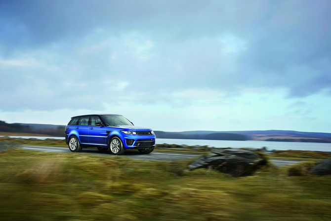 The SVR version gets a 5.0 V8 Supercharged engine with 550hp and 680Nm of torque The SVR version gets a 5.0 V8 Supercharged engine with 550hp and 680Nm of torque
