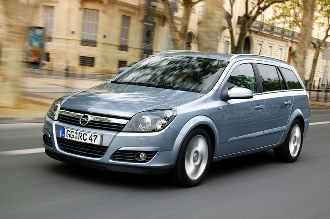 Opel Astra Caravan Enjoy 2.0 Turbo Opel Astra Caravan Enjoy 2.0 Turbo