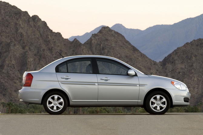Hyundai Accent 1.4 Saloon Automatic Hyundai Accent 1.4 Saloon Automatic