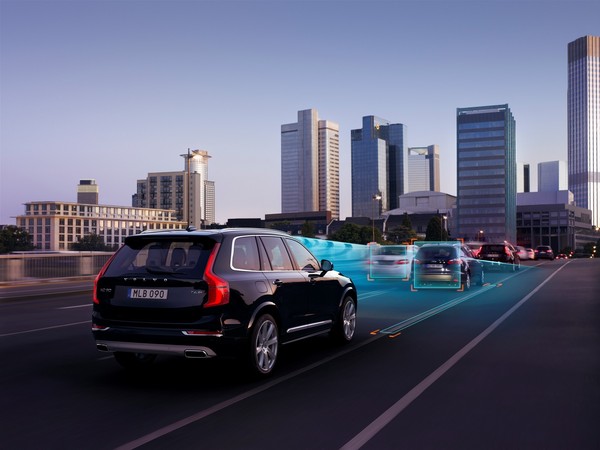 Le nouveau XC90 couronne l'impressionnant patrimoine sécuritaire de Volvo Cars Le nouveau XC90 couronne l'impressionnant patrimoine sécuritaire de Volvo Cars