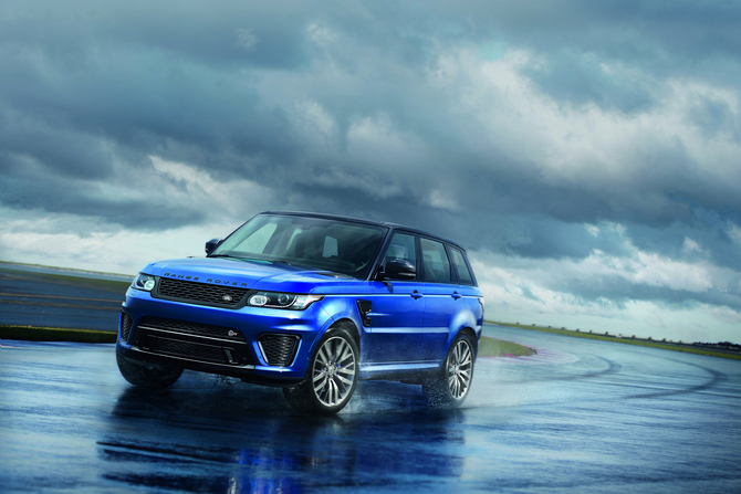 The Range Rover Sport SVR completied a lap in Nürburgring in 8 minutes and 14 seconds The Range Rover Sport SVR completied a lap in Nürburgring in 8 minutes and 14 seconds