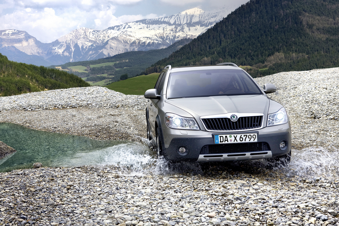 Skoda Octavia Scout 2.0 TDI DSG 4x4 Skoda Octavia Scout 2.0 TDI DSG 4x4