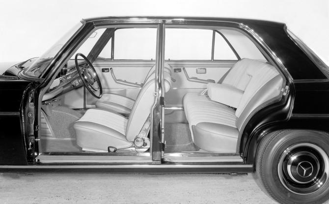 Mercedes-Benz 300 SE Mercedes-Benz 300 SE