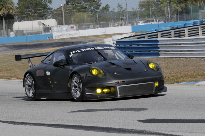Porsche vai participar com dois 911 RSR no WEC Porsche vai participar com dois 911 RSR no WEC